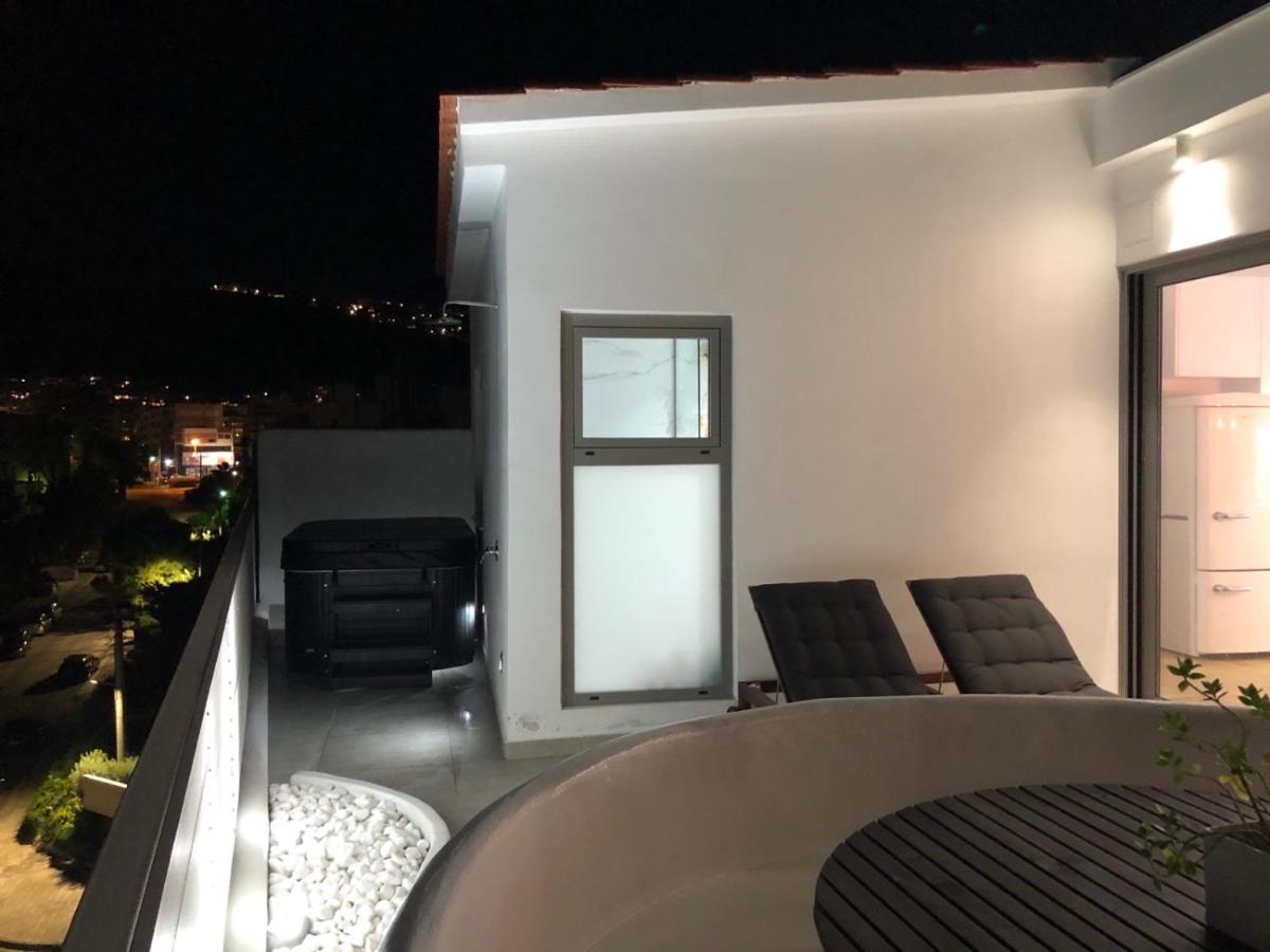 Amazing Suite At Glyfada With Sea View & Jacuzzi Athen Eksteriør bilde