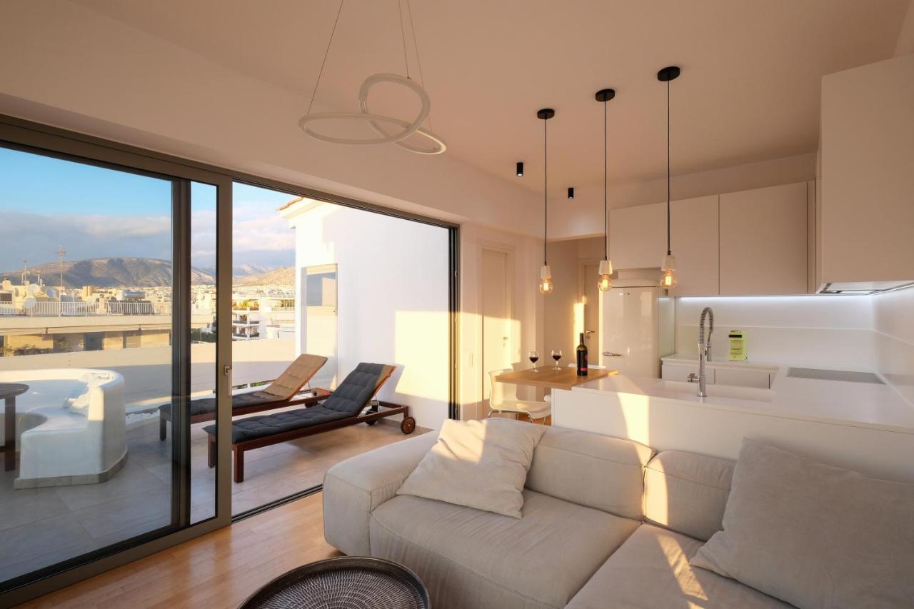 Amazing Suite At Glyfada With Sea View & Jacuzzi Athen Eksteriør bilde